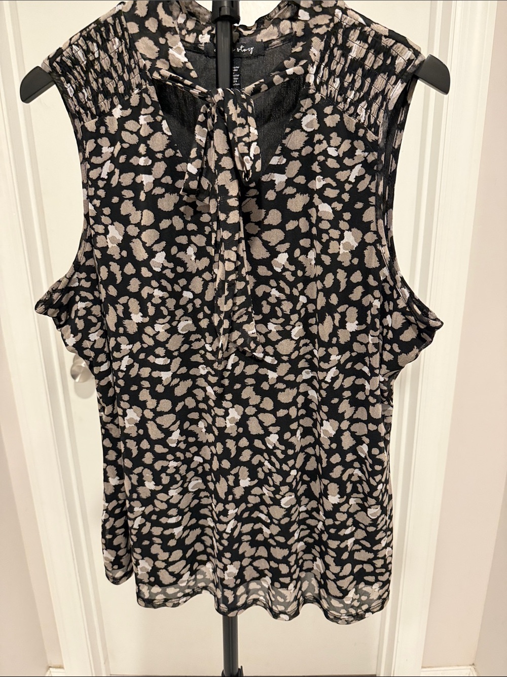 Tie-Neck Smocked Sleeveless Camisole in Black and Taupe
